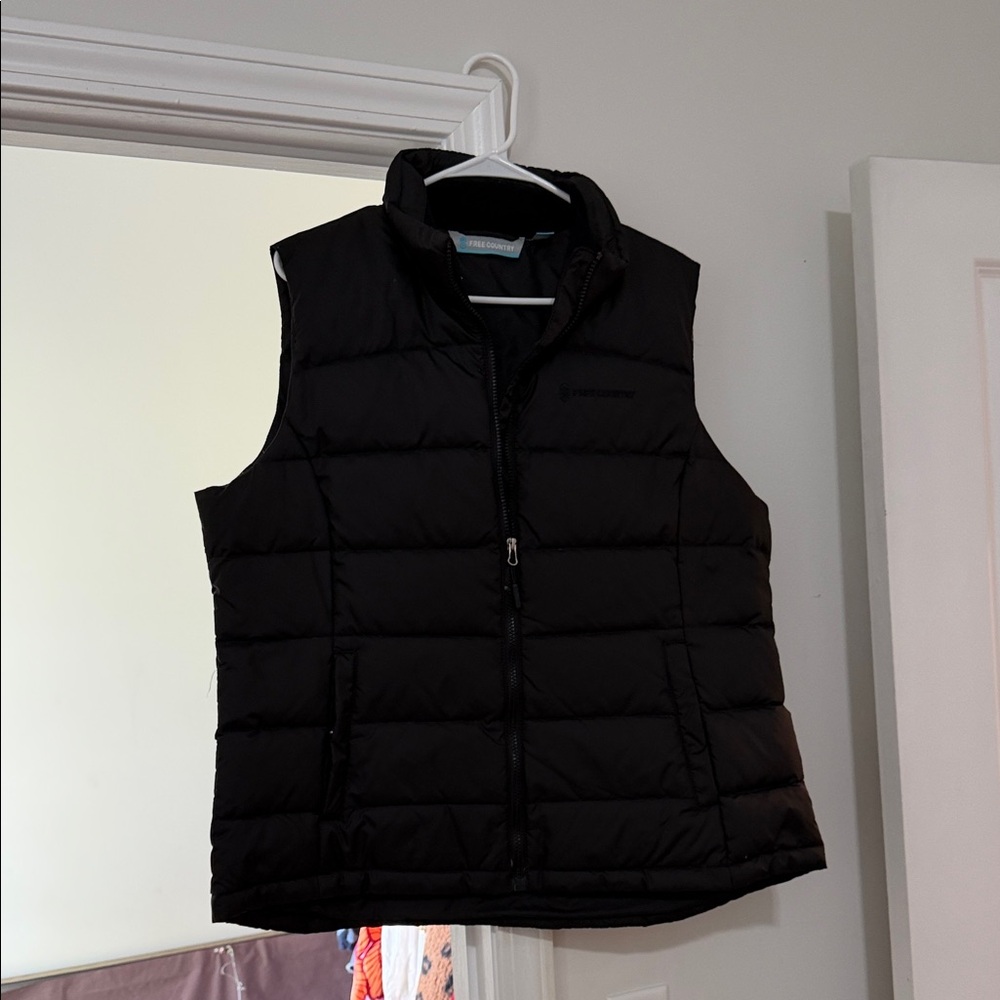 Free Country Black Puffer Vest
